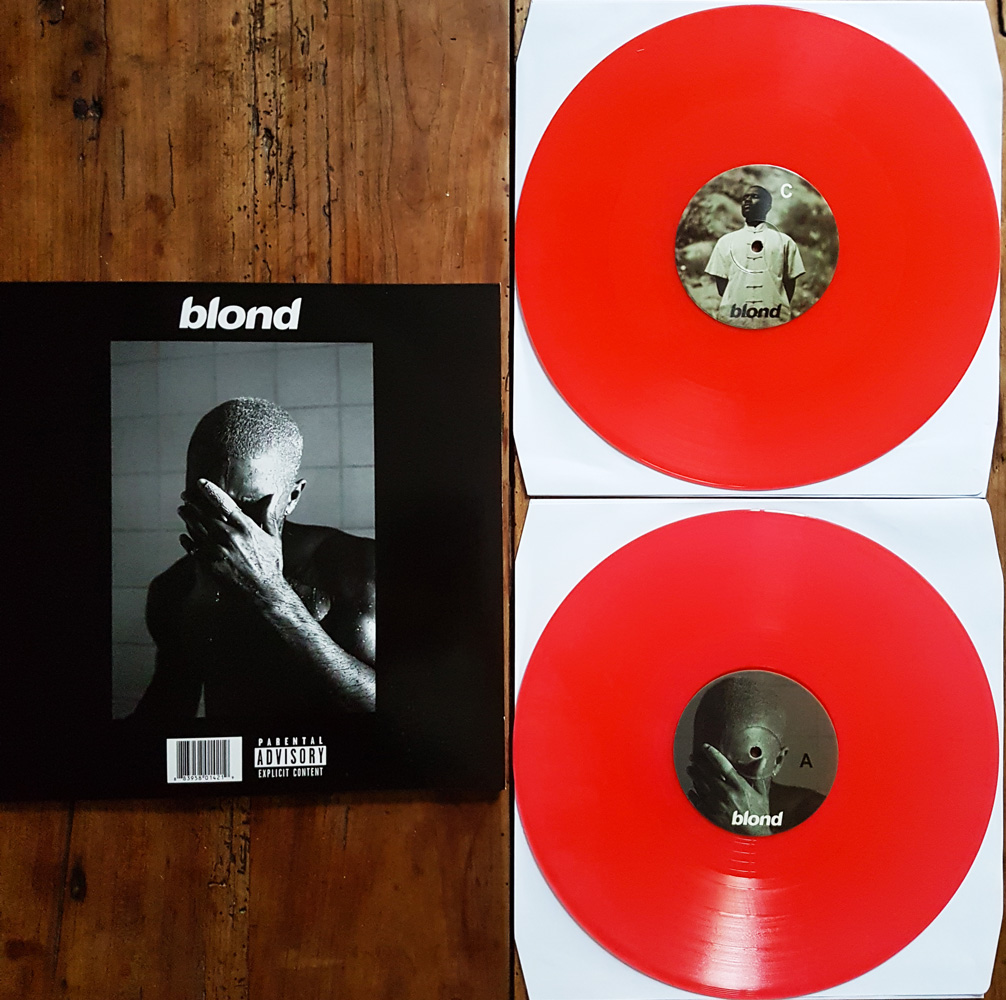 BLOND COLLECTOR BLACK &amp; WHITE