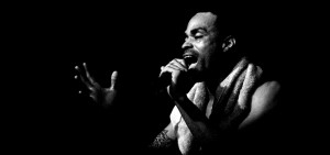 ROBERT GLASPER FT. BILAL - GHETTO WALKIN' [CLIP]
